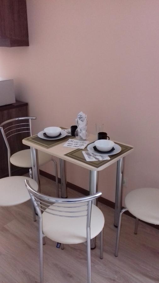 לבוב Apartment Near The Forum Mall מראה חיצוני תמונה
